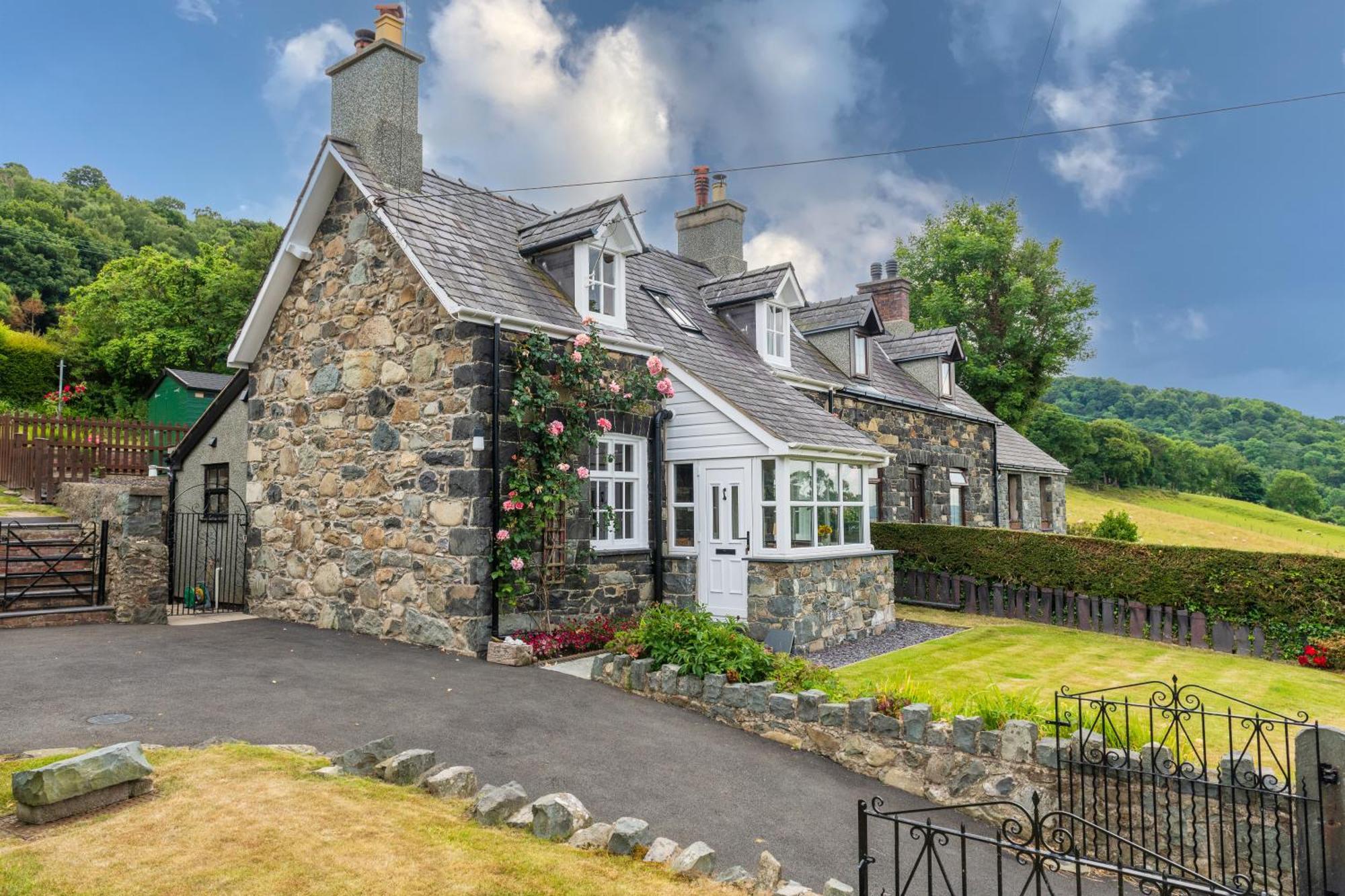 Uwch-Y-Mor Villa Llanfairfechan Exterior photo